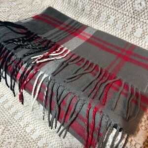 Cashmere scarf